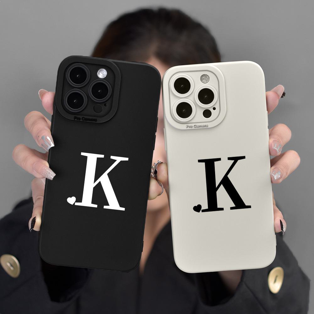 Защитный чехол для Apple iPhone 15 с большим сердечком в форме буквы K, полностью закрывает линзы, прочный и ударопрочный.
Защитный чехол для Apple iPhone 15 с большим сердечком в форме буквы K, полностью закрывает линзы, прочный и ударопрочный.