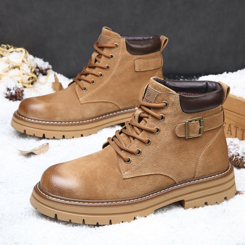 2025 autumn men s leather Martin boots trendy casual tooling shoes men s British style thick-soled wear-resistant rhubarb boots 38
2025 autumn men s leather Martin boots trendy casual tooling shoes men s British style thick-soled wear-resistant rhubarb boots 38