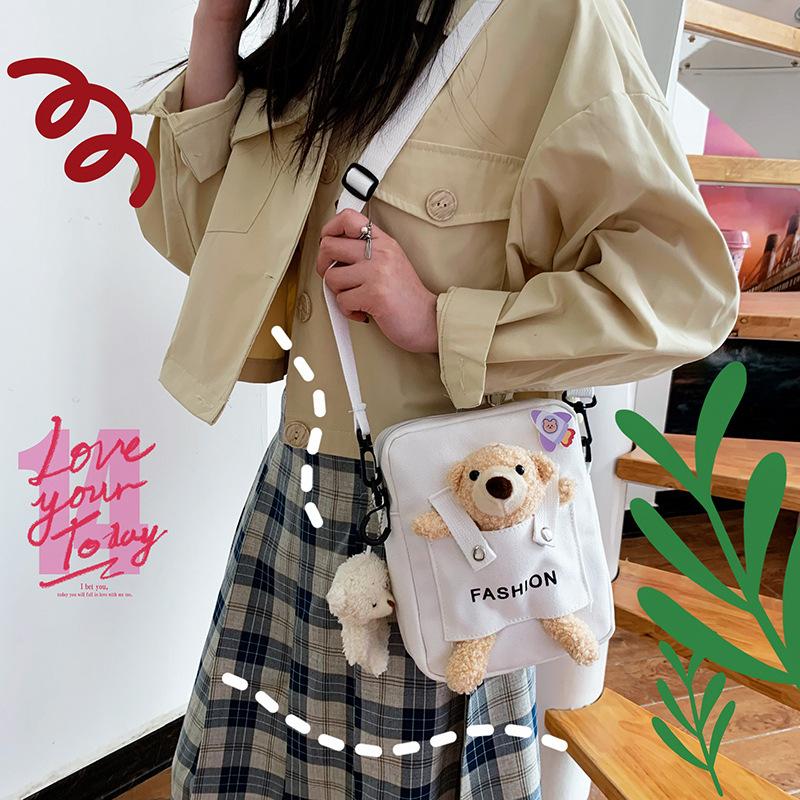 Cute canvas bear bag female messenger 2025 new personalized Harajuku student shoulder mobile phone bag белый
Cute canvas bear bag female messenger 2025 new personalized Harajuku student shoulder mobile phone bag белый