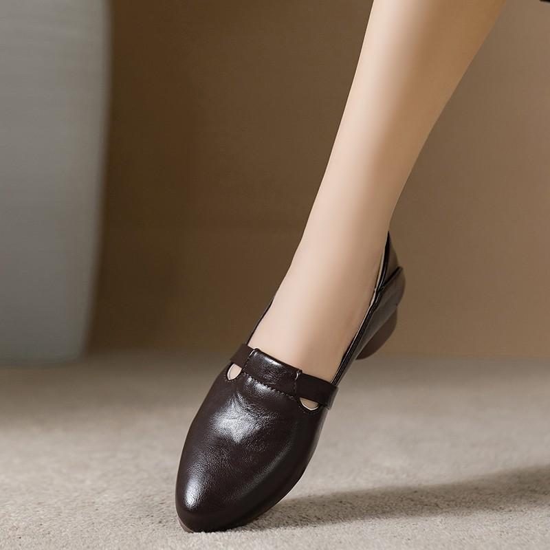 Pointed small leather shoes low heel soft sole British style women s shoes comfortable work thick heel foreign trade mother loafu beanie shoes 35 чёрный
Pointed small leather shoes low heel soft sole British style women s shoes comfortable work thick heel foreign trade mother loafu beanie shoes 35 чёрный