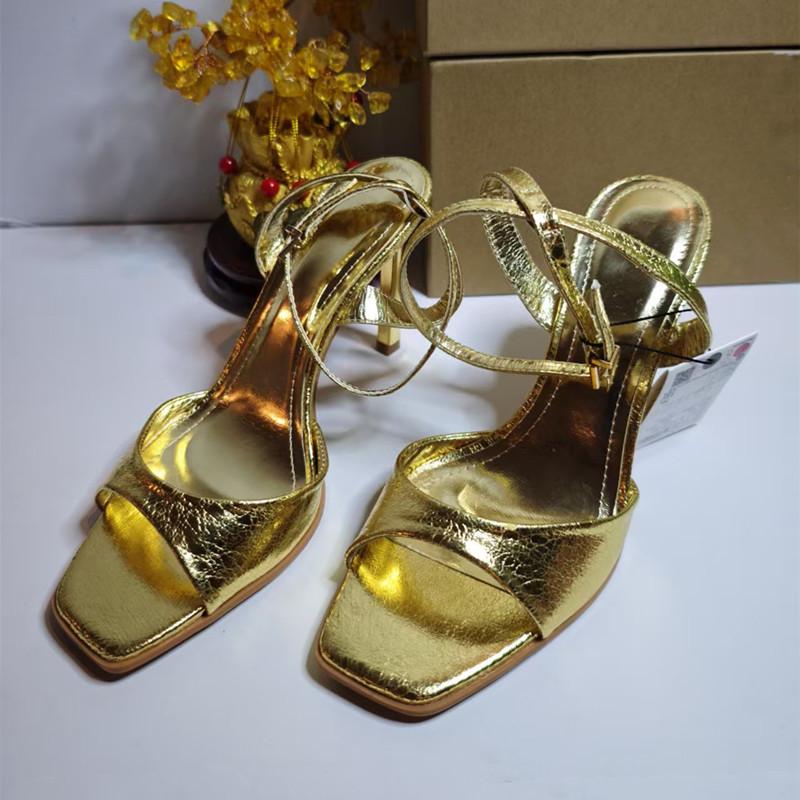 Fashion Ins style Fashion Square toe Patent Leather Women Gladiator Sandals Sexy Ankle Strap Buckle Thin High heels Summer Office Shoes 42 золотой
Fashion Ins style Fashion Square toe Patent Leather Women Gladiator Sandals Sexy Ankle Strap Buckle Thin High heels Summer Office Shoes 42 золотой
