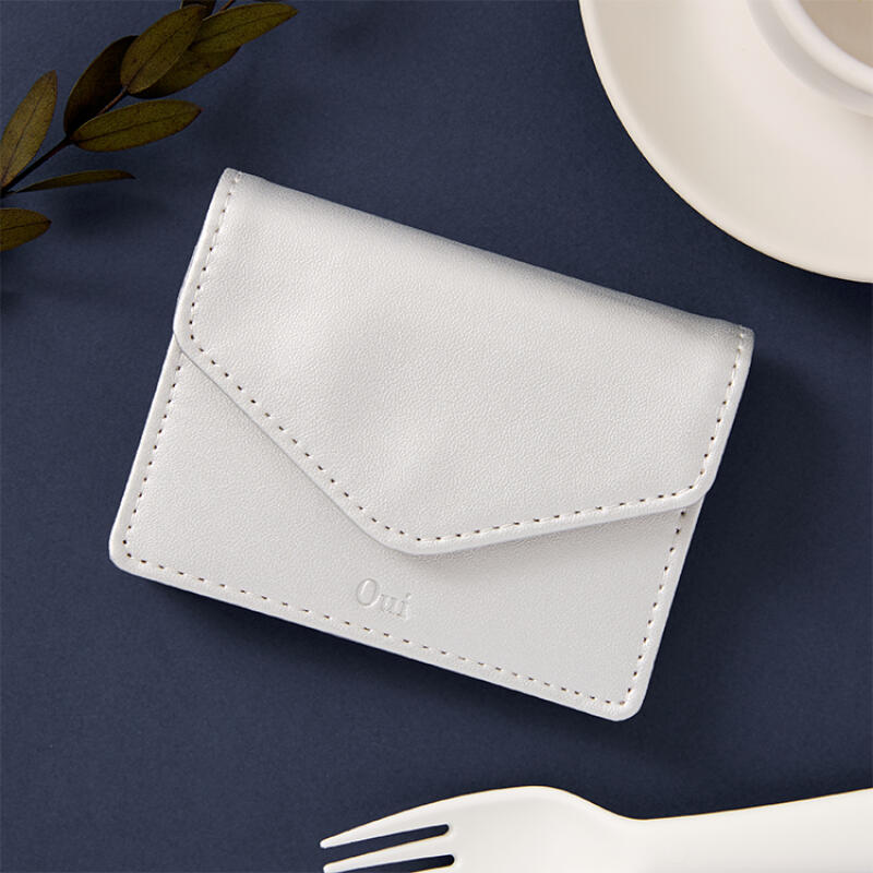 Accordion Card Wallet Silver (28003164)
Accordion Card Wallet Silver (28003164)