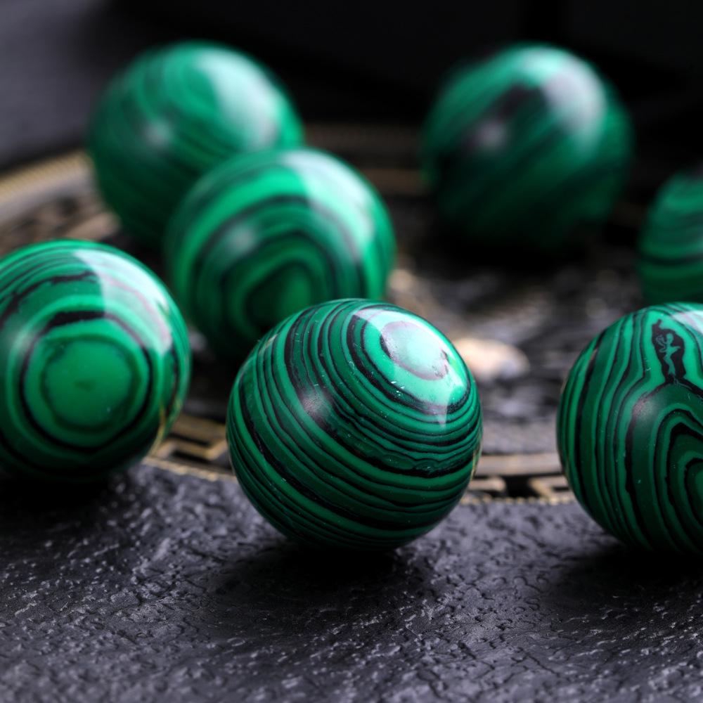20mm Natural Stone Spheres: Ideal for Enhancing Gardens, Aquariums, Offices, and Home Decor with a Sparkling Touch. 20mm Sphere
20mm Natural Stone Spheres: Ideal for Enhancing Gardens, Aquariums, Offices, and Home Decor with a Sparkling Touch. 20mm Sphere