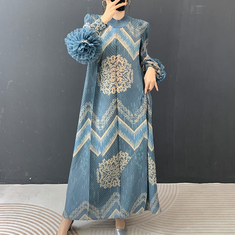Pleated Hand-Crank Floral Long Dress, 2025 Winter Collection, Versatile Hot-Selling Women s Clothing. One Size сірий колір/синій
Pleated Hand-Crank Floral Long Dress, 2025 Winter Collection, Versatile Hot-Selling Women s Clothing. One Size сірий колір/синій