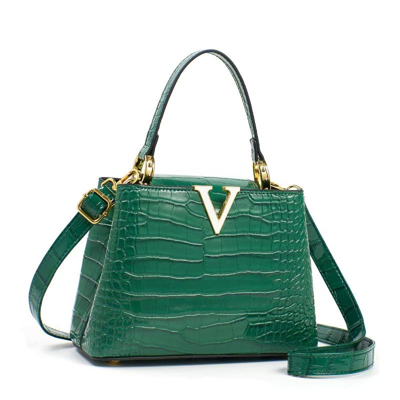 Crocodile pattern bucket bag messenger bag middle-aged women s bag large bag simple trendy handbag spring and summer new versatile bags зелений
Crocodile pattern bucket bag messenger bag middle-aged women s bag large bag simple trendy handbag spring and summer new versatile bags зелений