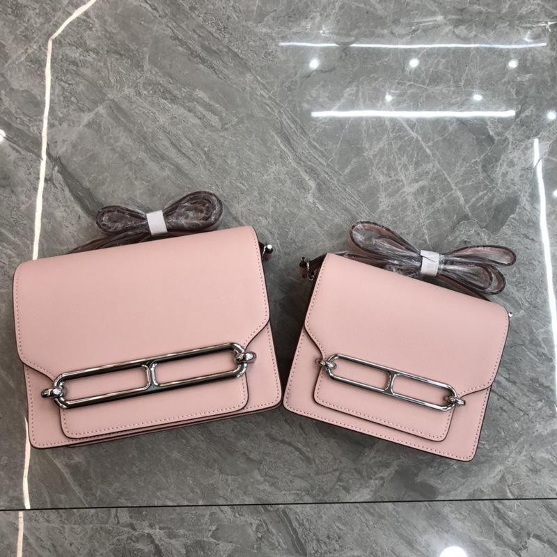 Pig nose bag 2026 new goat pattern cowhide shoulder messenger bag versatile small square bag genuine leather women s bag 18cm small size
Pig nose bag 2026 new goat pattern cowhide shoulder messenger bag versatile small square bag genuine leather women s bag 18cm small size