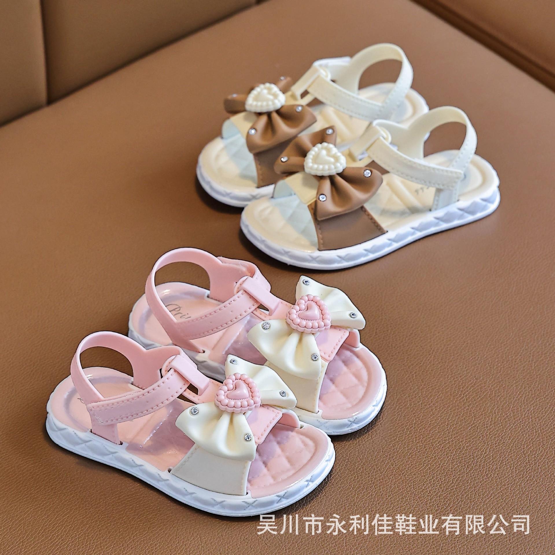 Girls Sandals for Toddlers, Young and Older Children, Breathable Non-Slip Casual Shoes, New Summer Style Princess Flat Sandals for Girls 20-23Code(No free shipp
Girls Sandals for Toddlers, Young and Older Children, Breathable Non-Slip Casual Shoes, New Summer Style Princess Flat Sandals for Girls 20-23Code(No free shipp