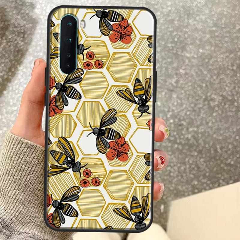 Bee Art Print cute cartoon floral Case For OnePlus 15 15R 13 13R 13T 12 12R 11 10 10R 10T 8T Nord CE 5 4 2 3 Lite N20 N30 Coque OnePlus Nord CE4Lite
Bee Art Print cute cartoon floral Case For OnePlus 15 15R 13 13R 13T 12 12R 11 10 10R 10T 8T Nord CE 5 4 2 3 Lite N20 N30 Coque OnePlus Nord CE4Lite