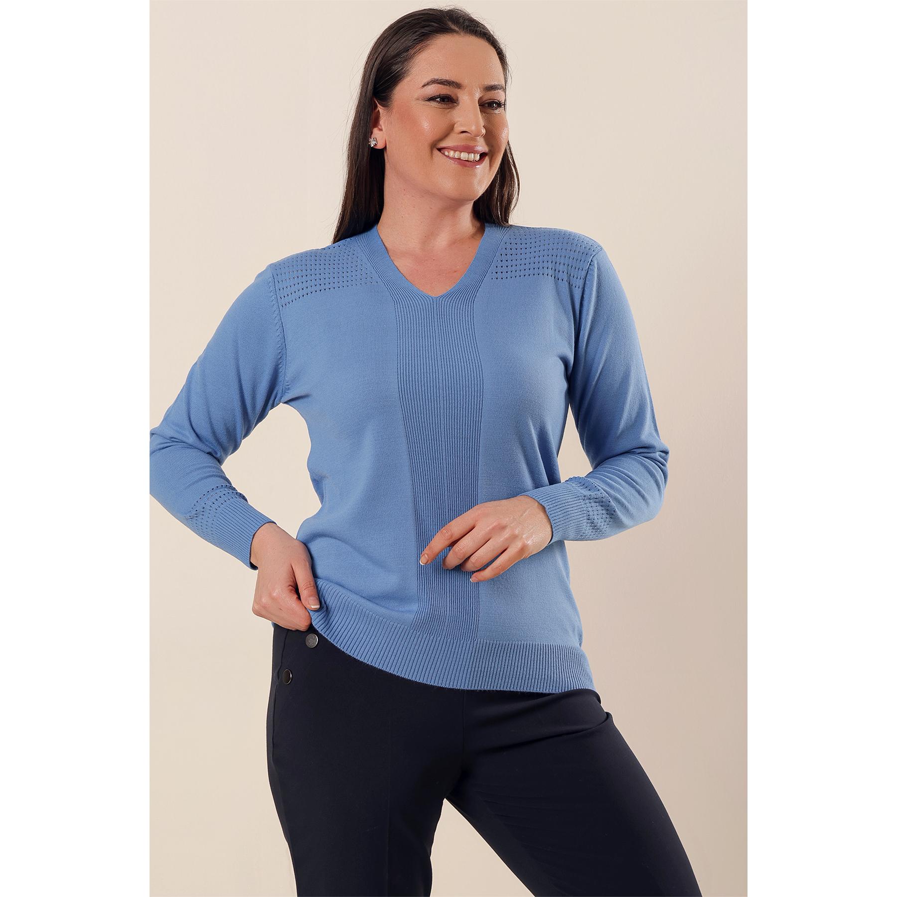 Акриловый свитер больших размеров с V-образным вырезом и дырками
Акриловый свитер больших размеров с V-образным вырезом и дырками