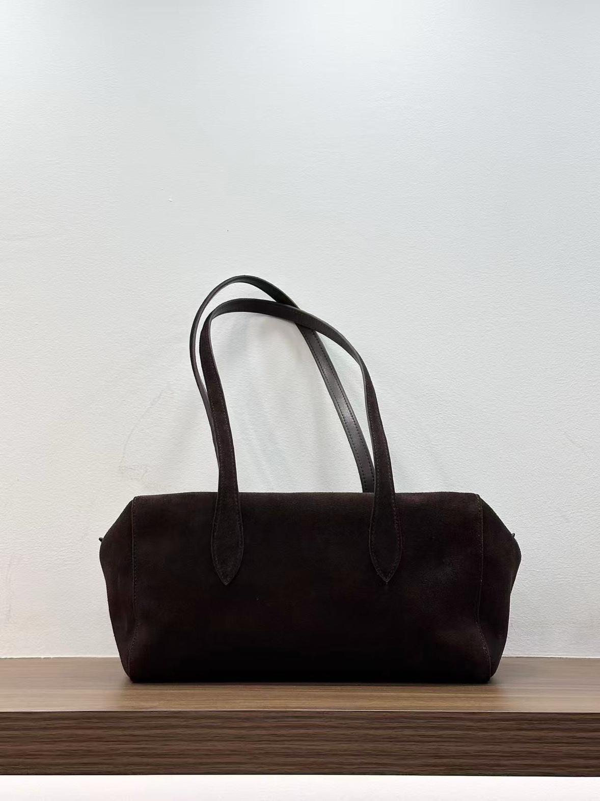 Fashion Brand Shoulder Bag Suede Underarm Bags for Women Handbags Top Handle Bucket Bag Tote Shopper Purses Women s Bags
Fashion Brand Shoulder Bag Suede Underarm Bags for Women Handbags Top Handle Bucket Bag Tote Shopper Purses Women s Bags