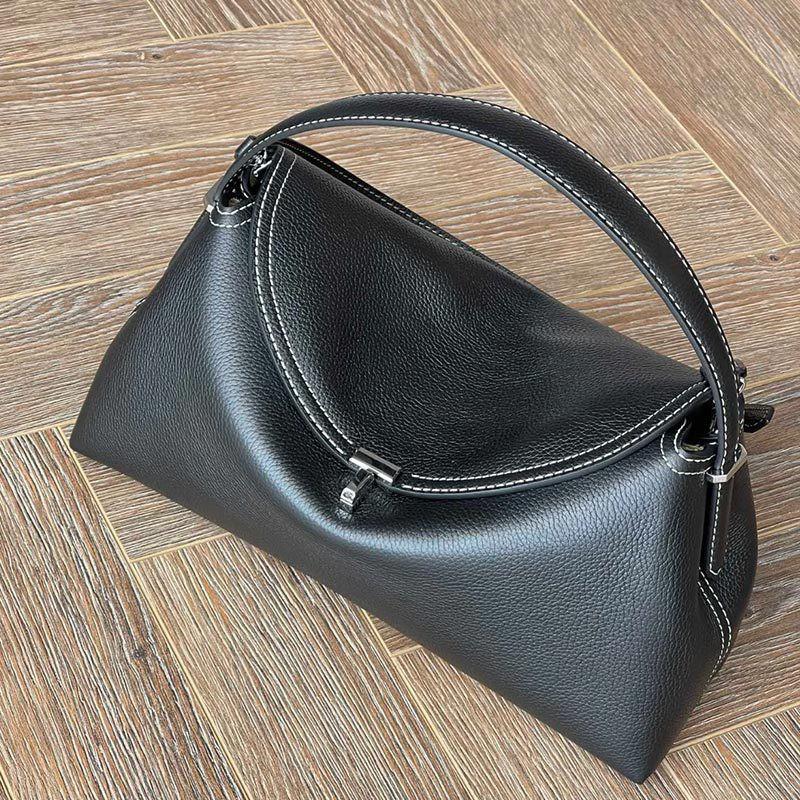 Swedish Savi Similar High-end Commuter Bag Large-capacity One-shoulder Cross-body Niche Handbag Underarm Authentic Leather Big 35x12x18 чёрный
Swedish Savi Similar High-end Commuter Bag Large-capacity One-shoulder Cross-body Niche Handbag Underarm Authentic Leather Big 35x12x18 чёрный