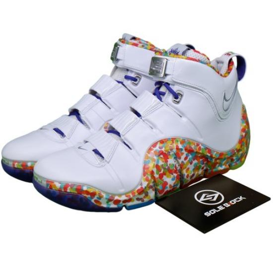 Nike Zoom LeBron 4 Fruity Pebbles 2024 Shoe DQ9310-100 EU 40 зелений/білий
Nike Zoom LeBron 4 Fruity Pebbles 2024 Shoe DQ9310-100 EU 40 зелений/білий