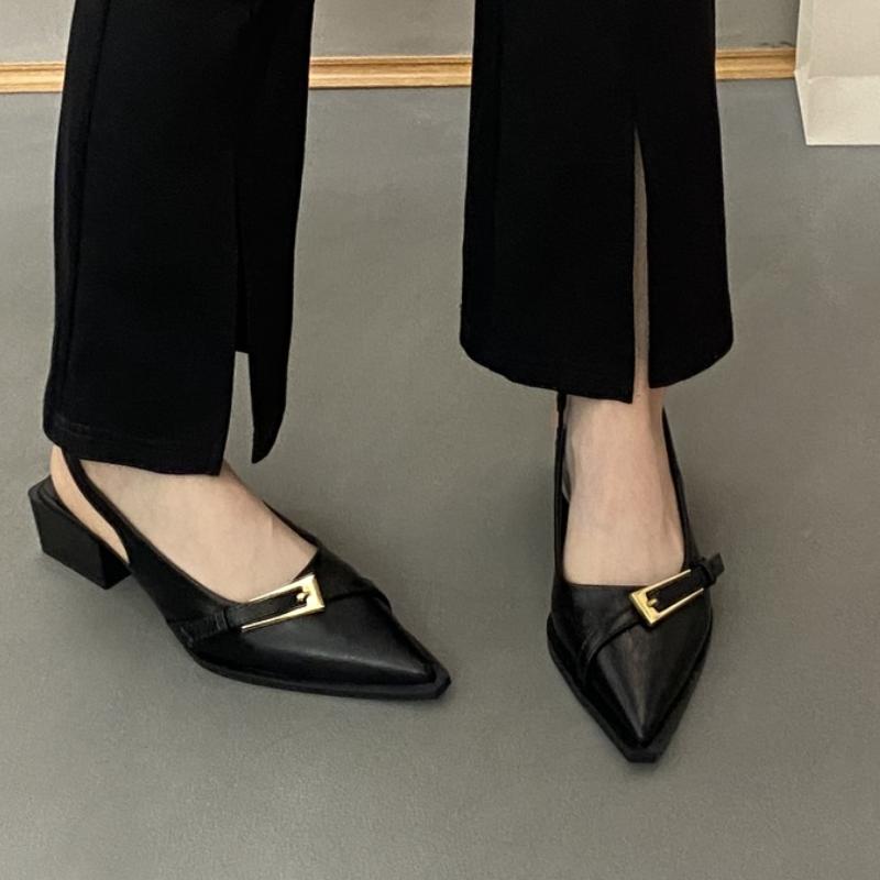 Женские туфли-лодочки с закрытым острым носком, белые туфли-слингбэки на низком блочном устойчивом каблуке с ремешком и металлической пряжкой, туфли для вечеринки 35 чёрный
Женские туфли-лодочки с закрытым острым носком, белые туфли-слингбэки на низком блочном устойчивом каблуке с ремешком и металлической пряжкой, туфли для вечеринки 35 чёрный