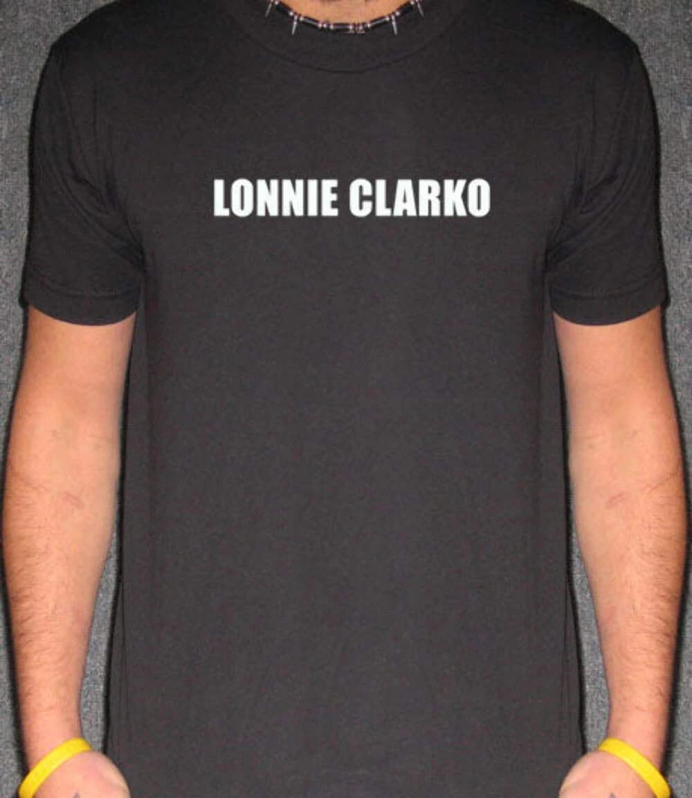 Футболка Lonnie Clarko – Смешная футболка-пародия на фильм «Донни Дарко» L
Футболка Lonnie Clarko – Смешная футболка-пародия на фильм «Донни Дарко» L