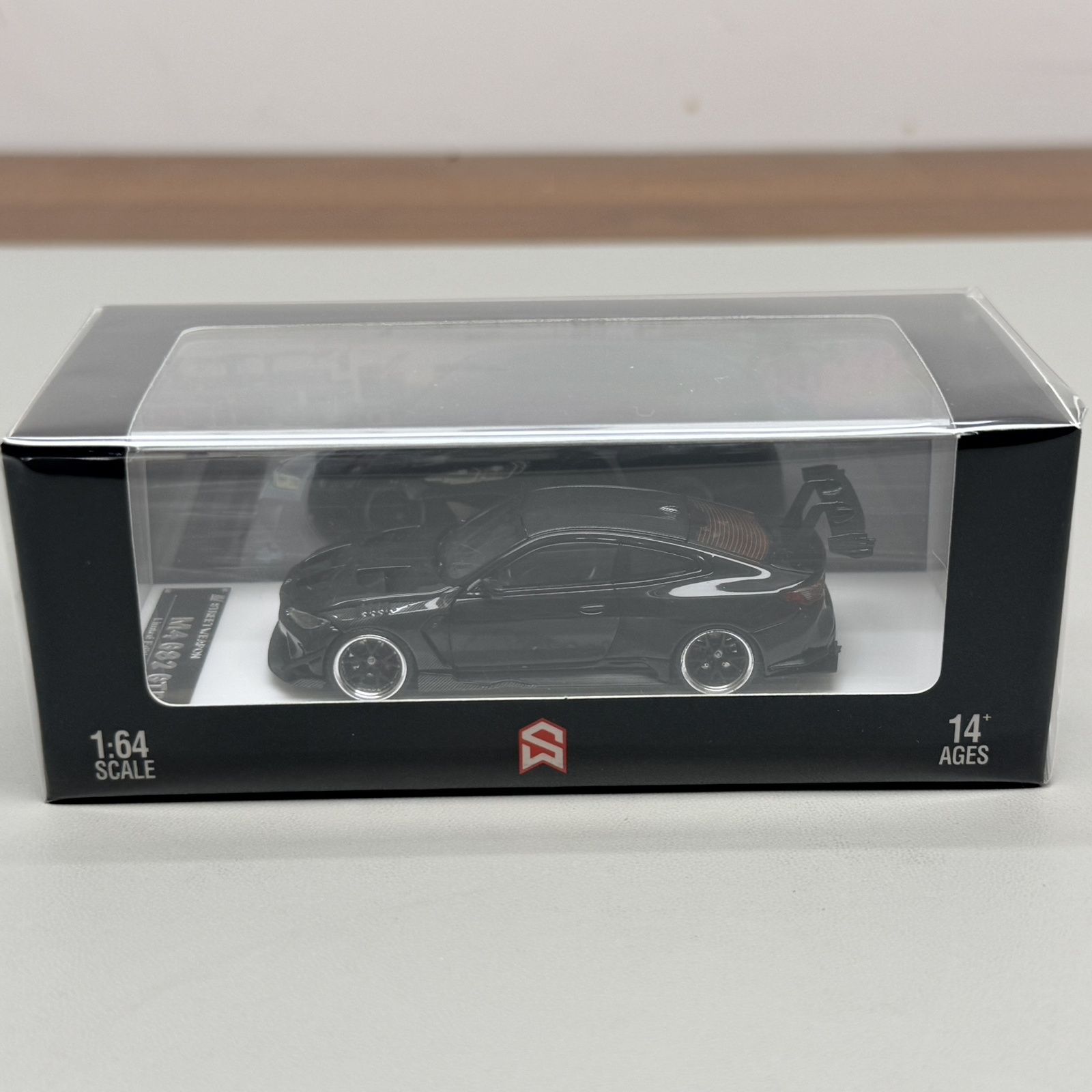 SW 1/64 M4 G82 GTR Alloy Motor Vehicle Toy Die-casting Metal Model Collection Boy Christmas Gift чорний
SW 1/64 M4 G82 GTR Alloy Motor Vehicle Toy Die-casting Metal Model Collection Boy Christmas Gift чорний