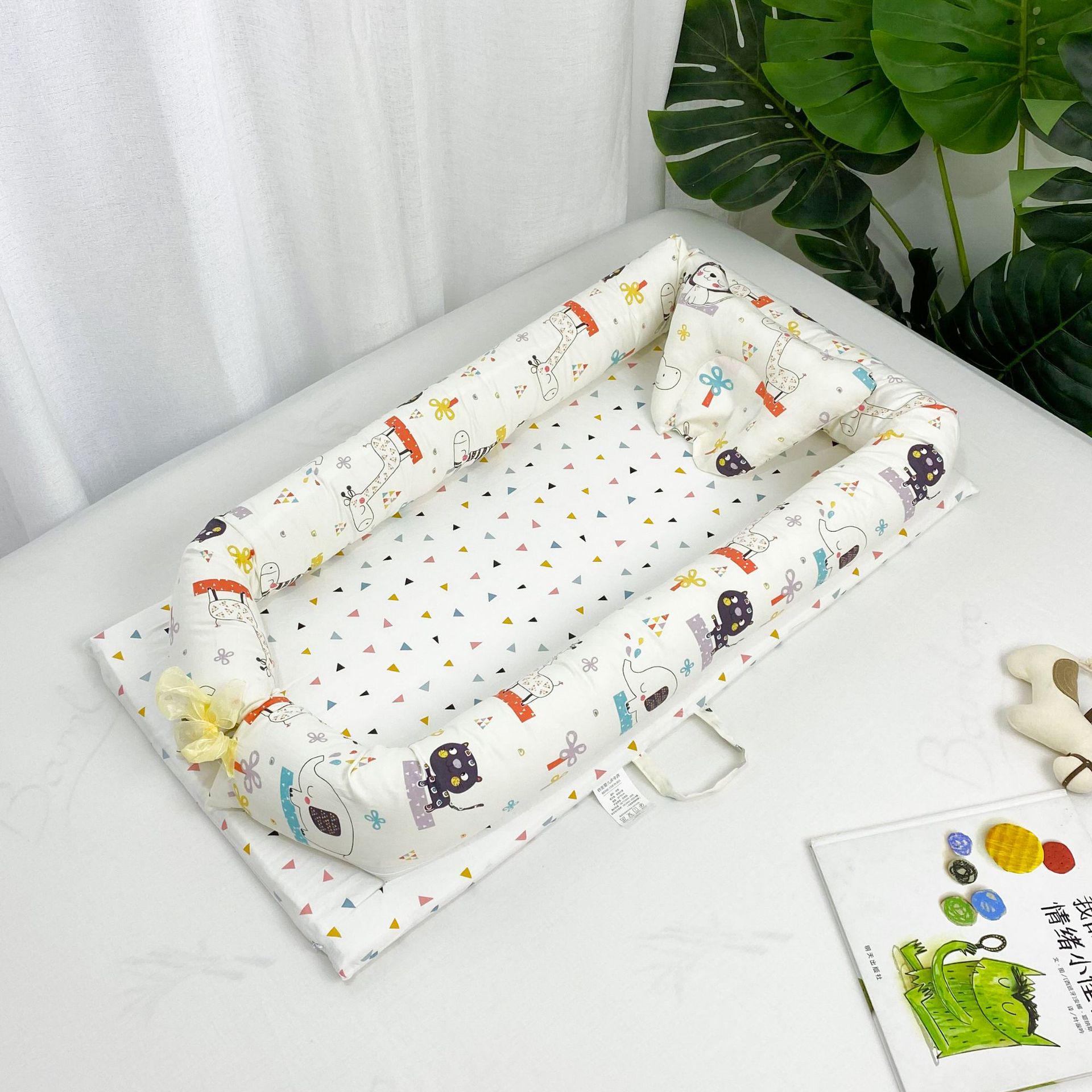 Складная биомиметическая портативная детская кроватка: Стираемое гнездышко для новорожденных из чистого хлопка 90*50*15cm
Складная биомиметическая портативная детская кроватка: Стираемое гнездышко для новорожденных из чистого хлопка 90*50*15cm