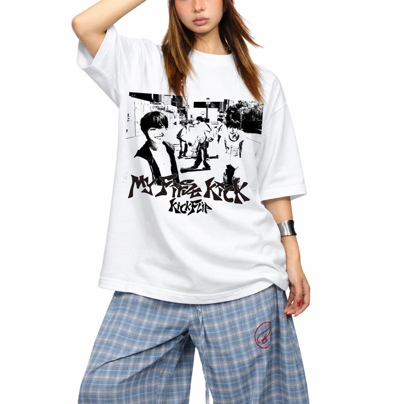2026 Summer Fashion Trendy Tee Men Women Vintage Top Kickflip My First Kick T-shirt, My First Kick Tee, Kpop Style Graphic Shirt, Kickflip Kpop Shirt XXXL
2026 Summer Fashion Trendy Tee Men Women Vintage Top Kickflip My First Kick T-shirt, My First Kick Tee, Kpop Style Graphic Shirt, Kickflip Kpop Shirt XXXL