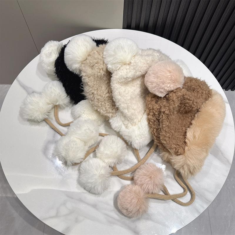 Autumn and winter women s cute pullover hat fleece thickened warm hairball hat knitted ear protector wool hat чорний
Autumn and winter women s cute pullover hat fleece thickened warm hairball hat knitted ear protector wool hat чорний