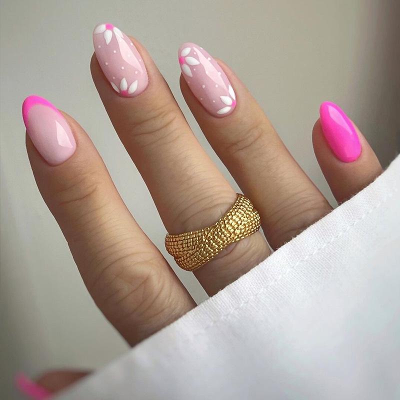 Elegant Short Almond White Nails with Small Floral Design - Simple Pink Hot Girl Manicure Patches Glue Type
Elegant Short Almond White Nails with Small Floral Design - Simple Pink Hot Girl Manicure Patches Glue Type