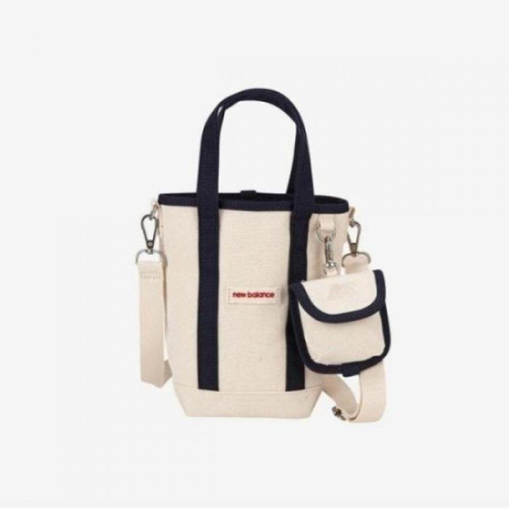 New Balance Canvas Tote Cross Bag Nbgcdae503 39 Ivory/FREE
New Balance Canvas Tote Cross Bag Nbgcdae503 39 Ivory/FREE