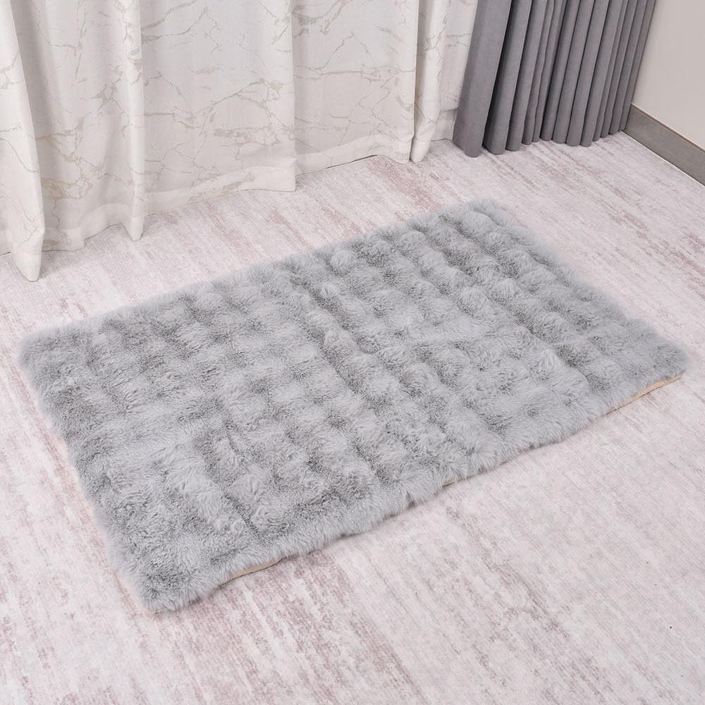 Hot-Selling Winter Warm Bubble Fleece Pet Mat - Faux Rabbit Fur Bed for Cats and Dogs S
Hot-Selling Winter Warm Bubble Fleece Pet Mat - Faux Rabbit Fur Bed for Cats and Dogs S
