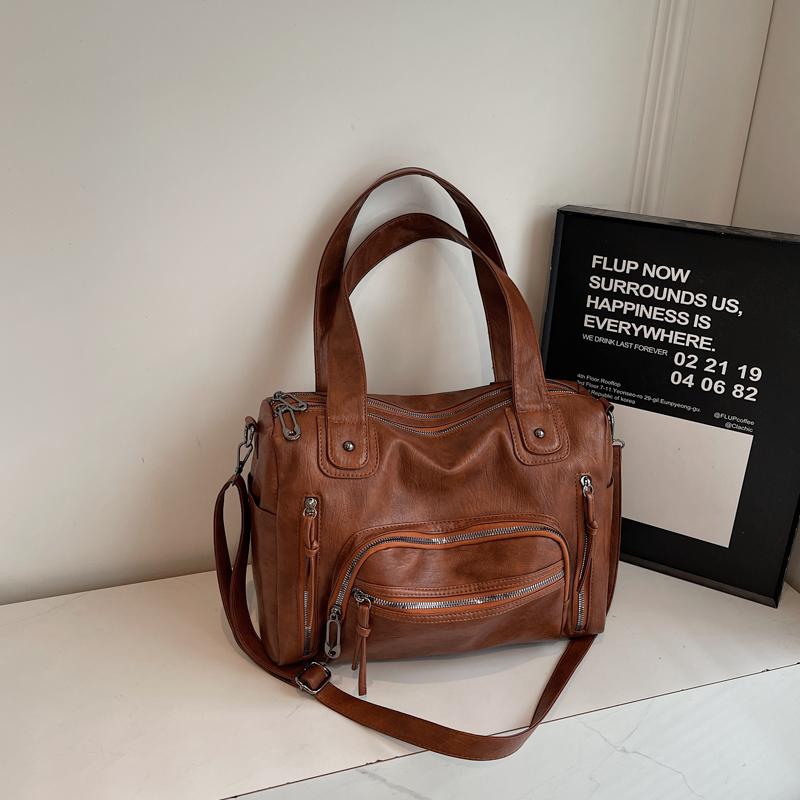 Soft Interior Compartment Shoulder Bag for Women 2025 Luxury Designer Handbags Travel Tote Big Capacity Pu Leather Messenger Bag 50cm)) коричневый
Soft Interior Compartment Shoulder Bag for Women 2025 Luxury Designer Handbags Travel Tote Big Capacity Pu Leather Messenger Bag 50cm)) коричневый