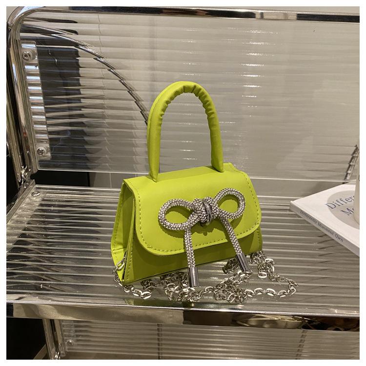 Mini portable small square bag women s 2025 new fashion chain single shoulder messenger bag delivery зелёный
Mini portable small square bag women s 2025 new fashion chain single shoulder messenger bag delivery зелёный