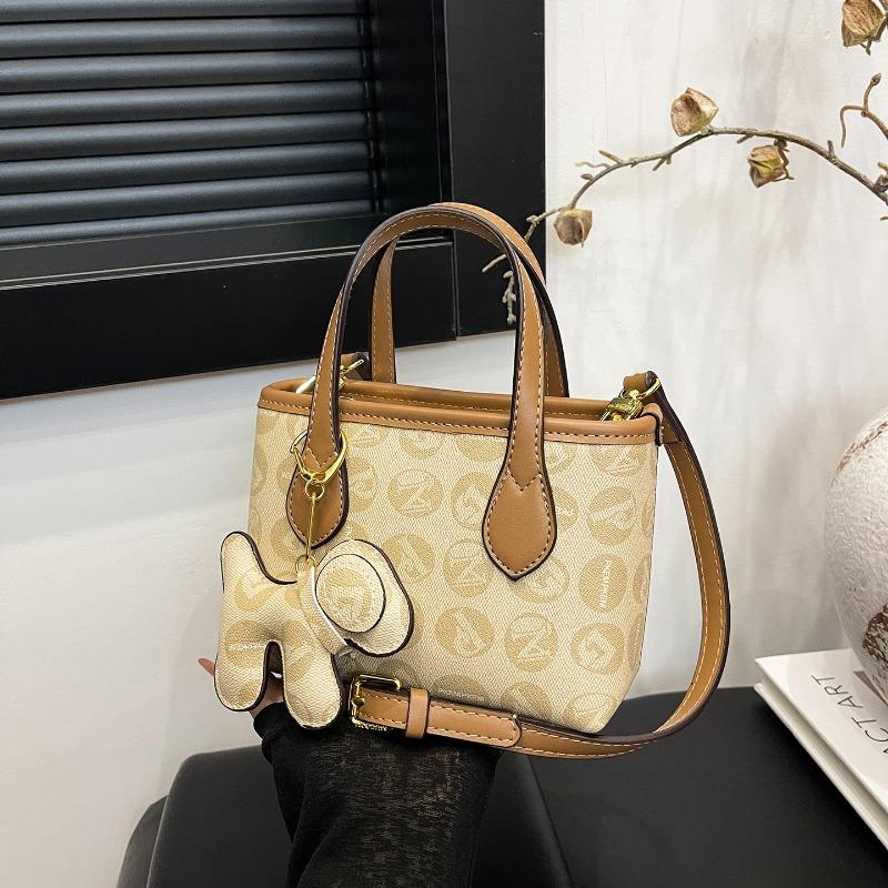 Printed bucket bag women s new fashion trendy messenger bag versatile texture portable shoulder bag коричневый
Printed bucket bag women s new fashion trendy messenger bag versatile texture portable shoulder bag коричневый