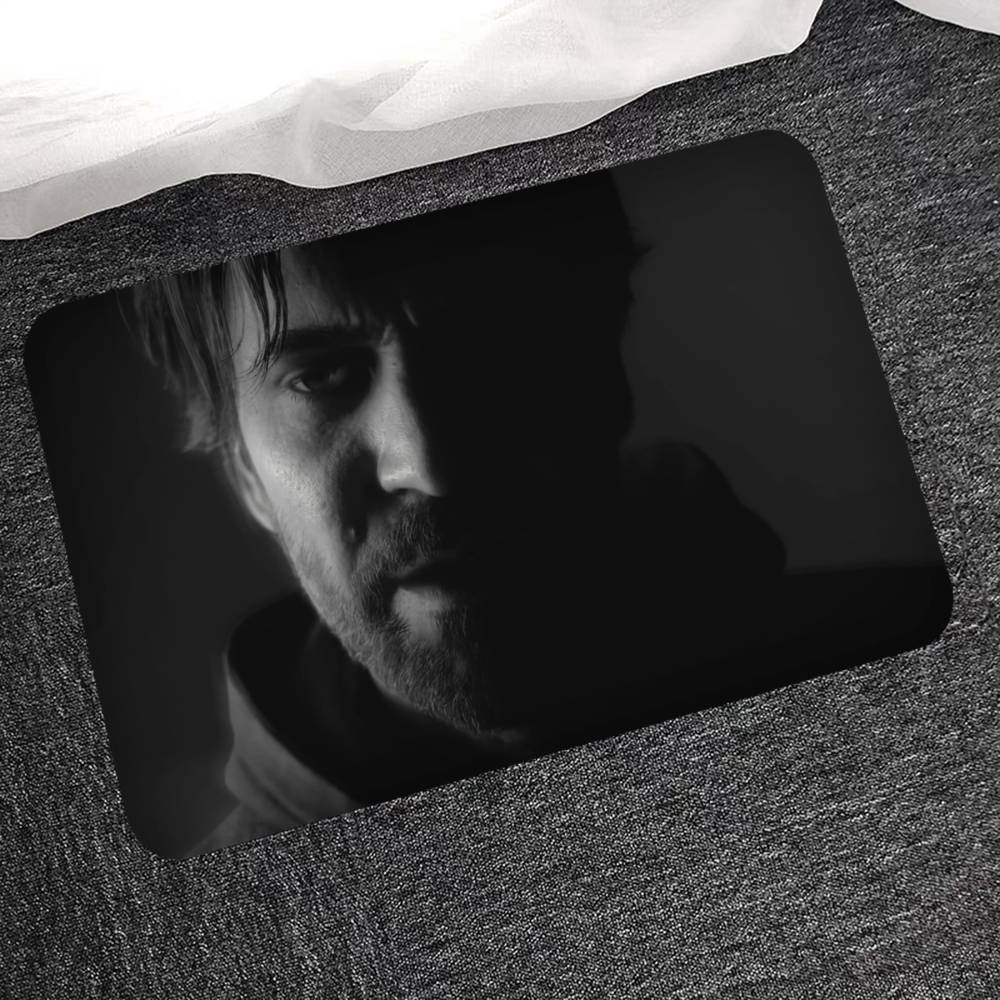 Horror Game A-Alan W-Wake Hallway Carpet Washable Non-Slip Living Room Sofa Chairs Area Mat Kitchen Doormat Area Rug 40x60 cm
Horror Game A-Alan W-Wake Hallway Carpet Washable Non-Slip Living Room Sofa Chairs Area Mat Kitchen Doormat Area Rug 40x60 cm