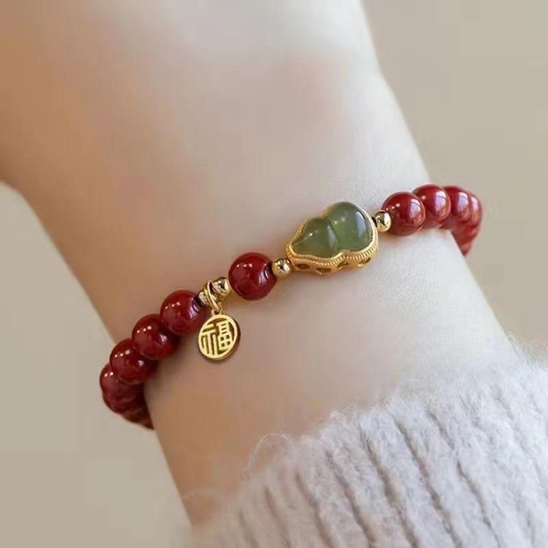 Ladies new bracelet imitation cinnabar Fulu auspicious luck natal year peace and fortune temperament retro elegant beads
Ladies new bracelet imitation cinnabar Fulu auspicious luck natal year peace and fortune temperament retro elegant beads
