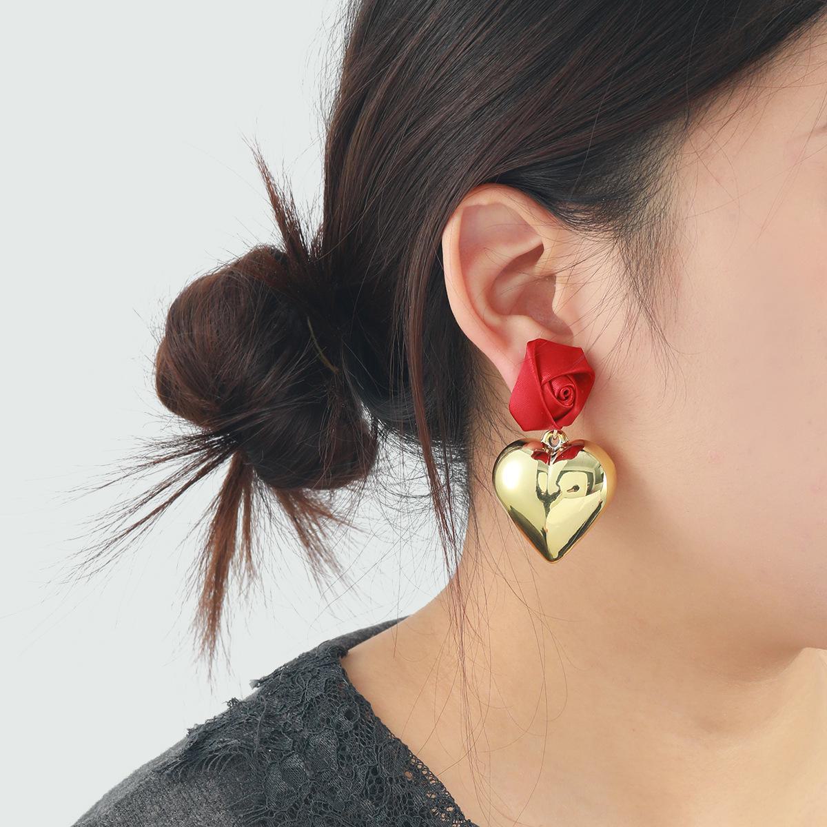 Серьги ZAA Valentine s Rose Alloy Love – Романтичные легкие роскошные праздничные украшения для женщин золотой
Серьги ZAA Valentine s Rose Alloy Love – Романтичные легкие роскошные праздничные украшения для женщин золотой