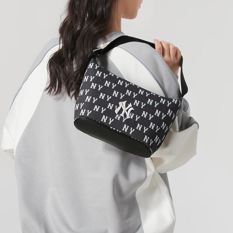 MLB Unisex Everyday Shoulder Tote Bag F
MLB Unisex Everyday Shoulder Tote Bag F