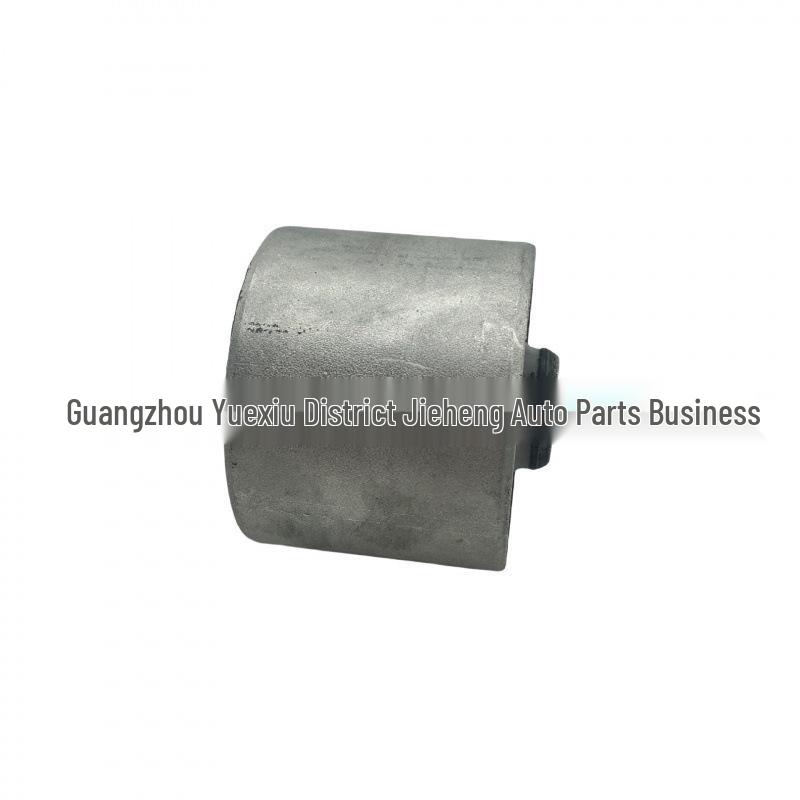 RGX500300 Large Rear Suspension Bushing for Land Rover Discovery 4 (2010-2016)
RGX500300 Large Rear Suspension Bushing for Land Rover Discovery 4 (2010-2016)
