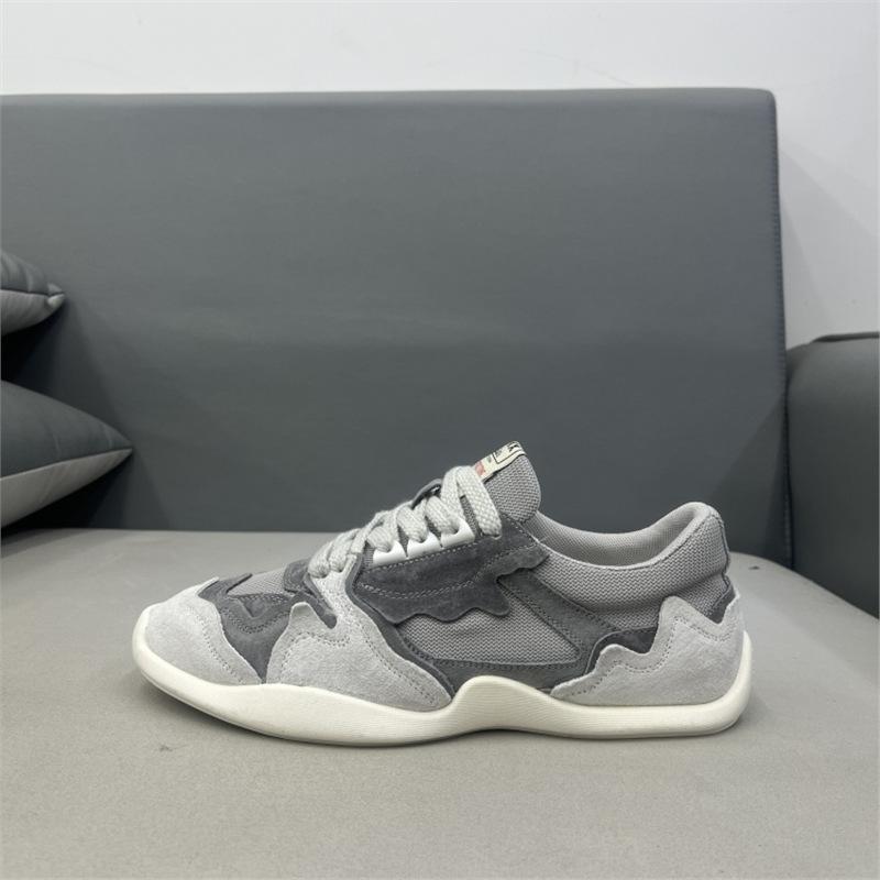 Summer new lightweight, comfortable and breathable mesh casual shoes low-top trendy shoes bc 38 светло-серый
Summer new lightweight, comfortable and breathable mesh casual shoes low-top trendy shoes bc 38 светло-серый