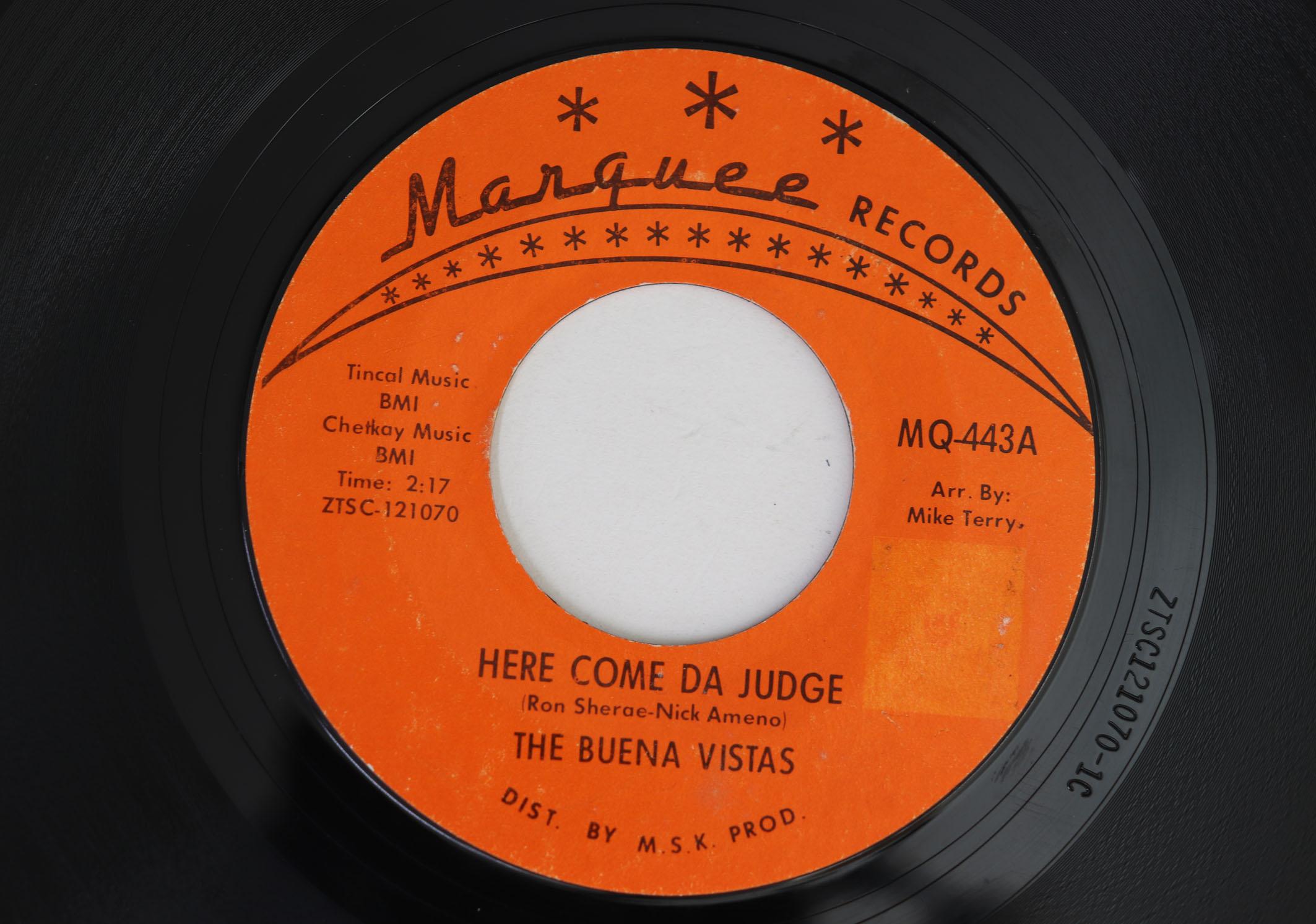 7inch Record BUENA VISTAS Here Come Da Judge Big Red MQ443 MARQUEE 1968 US SoulFunk Used
7inch Record BUENA VISTAS Here Come Da Judge Big Red MQ443 MARQUEE 1968 US SoulFunk Used
