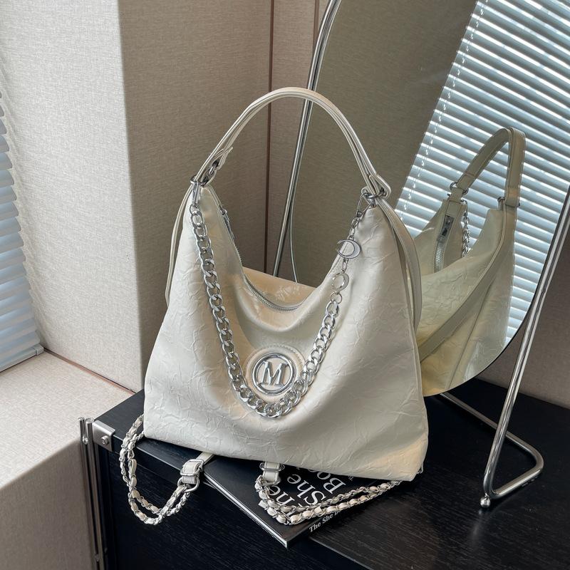 Tote bag women s 2024 new large-capacity commuter backpack casual versatile multi-functional shoulder bag travel backpack чорний
Tote bag women s 2024 new large-capacity commuter backpack casual versatile multi-functional shoulder bag travel backpack чорний