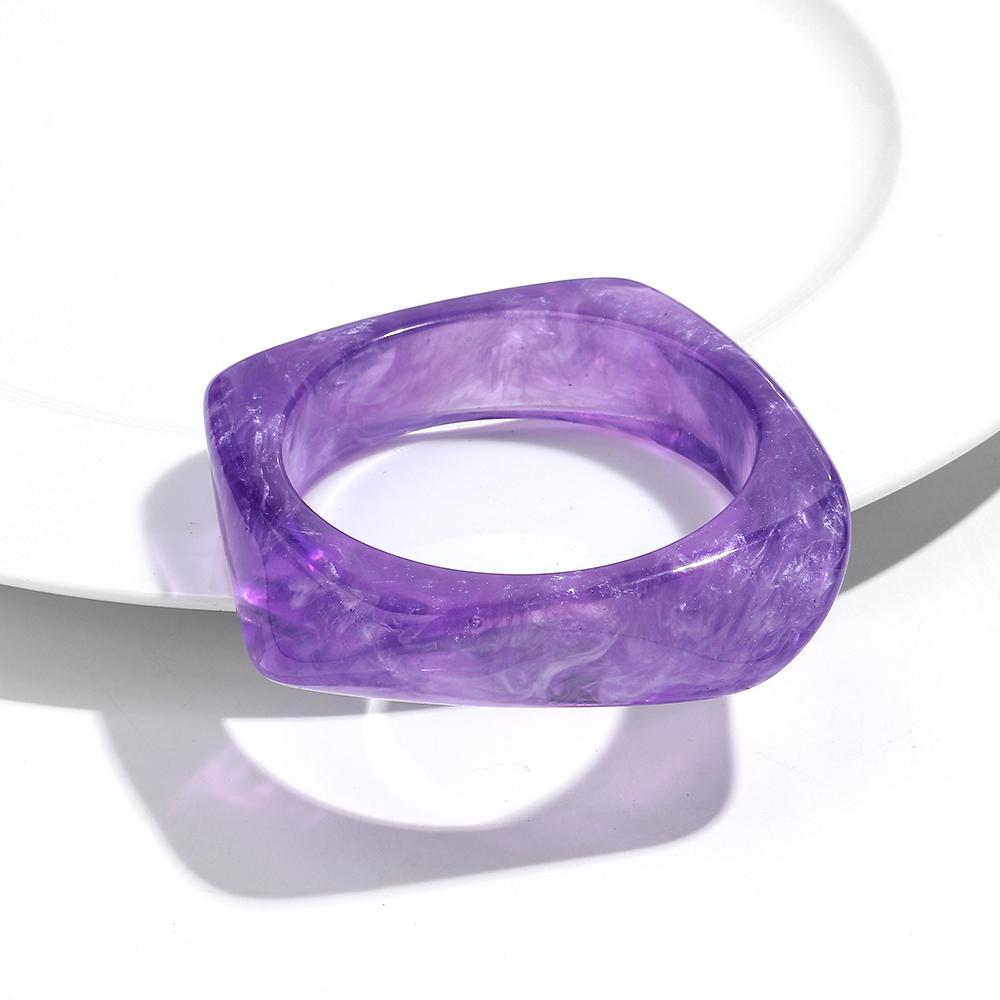 New Big Square Acrylic Wide Bangle for Women Retro Pearlescent Color Resin Geometric Statement Bracelets Fashion Jewelry Gifts фиолетовый
New Big Square Acrylic Wide Bangle for Women Retro Pearlescent Color Resin Geometric Statement Bracelets Fashion Jewelry Gifts фиолетовый