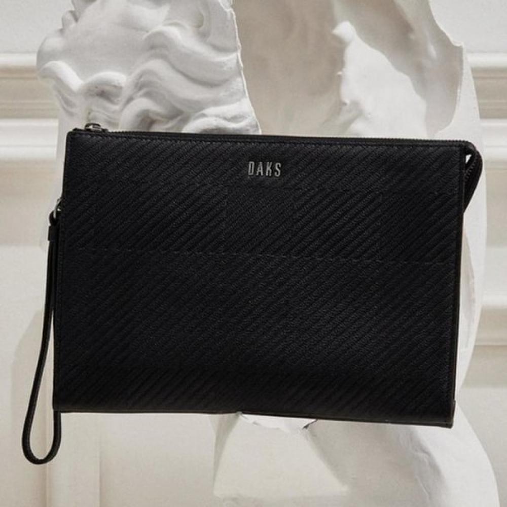 Daks Black Check Pattern Clutch Bag Dbba4e306bk Single option
Daks Black Check Pattern Clutch Bag Dbba4e306bk Single option