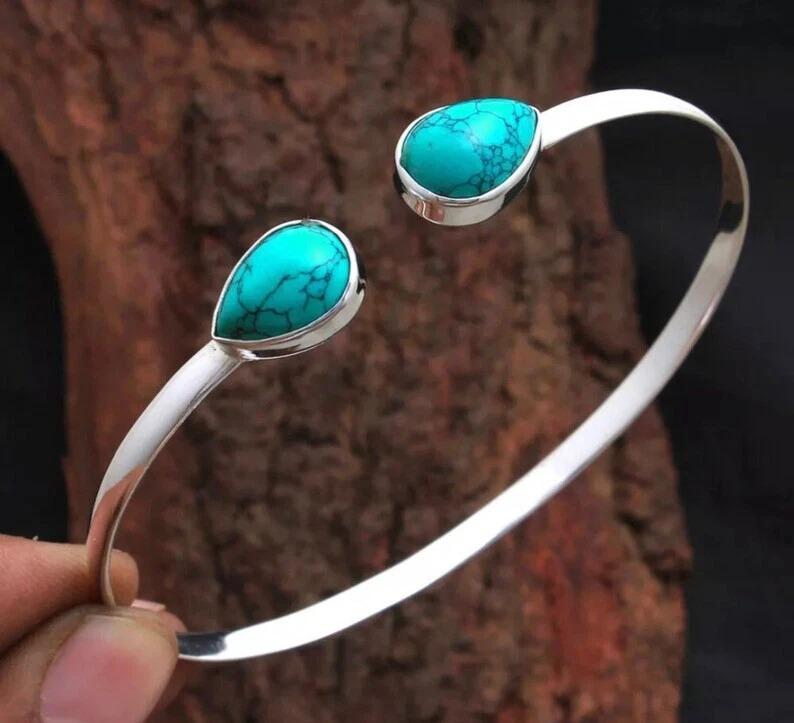 Santa Rosa Turquoise Gemstone 925 Sterling Silver Handmade Bracelet Cuff Free Size синій
Santa Rosa Turquoise Gemstone 925 Sterling Silver Handmade Bracelet Cuff Free Size синій