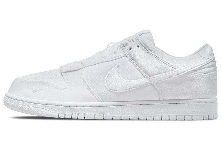 Nike Dunk Low Dover Street Market Triple White Velvet DH2686-100 38.5
Nike Dunk Low Dover Street Market Triple White Velvet DH2686-100 38.5