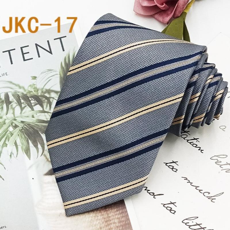 Шкільна краватка JK для чоловіків і жінок, 7 см, ручна робота, модна та повсякденна, жакардова в смужку, універсальний аксесуар.
Шкільна краватка JK для чоловіків і жінок, 7 см, ручна робота, модна та повсякденна, жакардова в смужку, універсальний аксесуар.