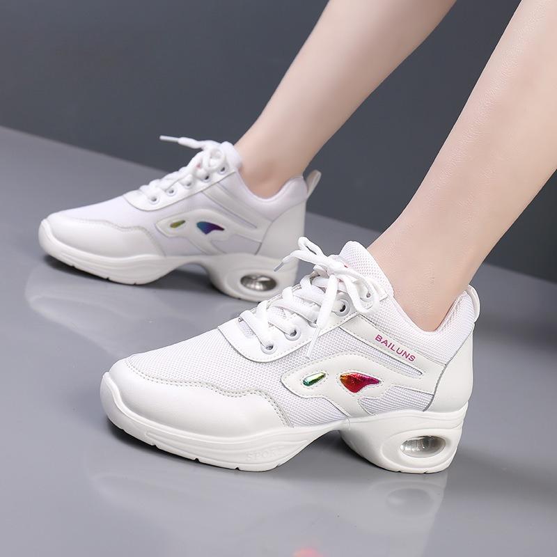New Women s Dance Shoes Soft Bottom Dancing Not Tired Foot Dance Shoes Ladies Anti-slip Square Dancing Shoes Fashion 35 белый
New Women s Dance Shoes Soft Bottom Dancing Not Tired Foot Dance Shoes Ladies Anti-slip Square Dancing Shoes Fashion 35 белый