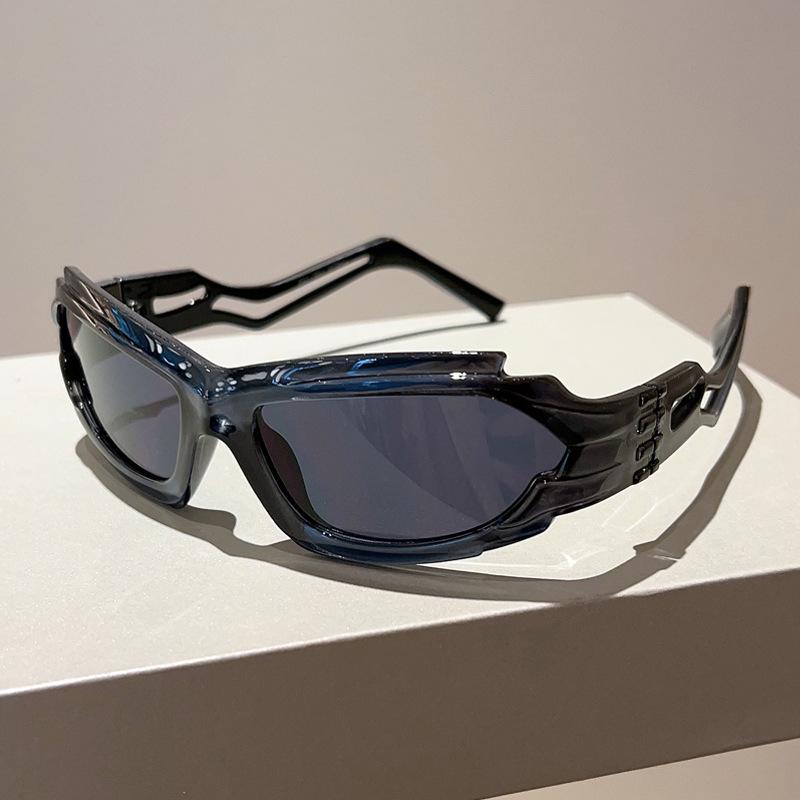 Retro Style Stylish Y2K Steampunk Sunglasses For Women For For Men Premium Designer Punk Future Sunlight Eyeglasses Sport Goggle Riding Shades
Retro Style Stylish Y2K Steampunk Sunglasses For Women For For Men Premium Designer Punk Future Sunlight Eyeglasses Sport Goggle Riding Shades