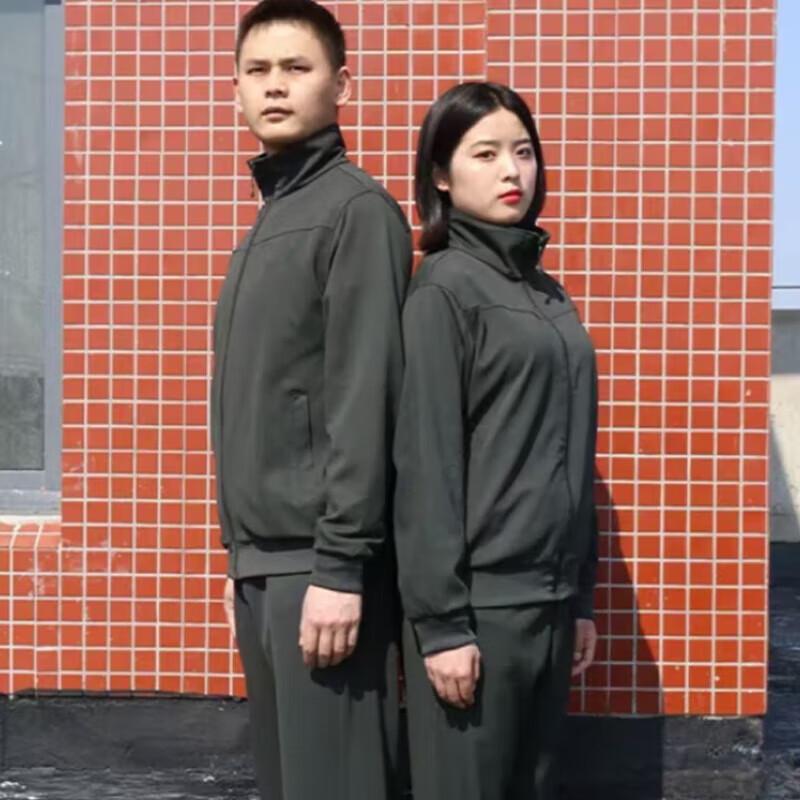 Спортивный костюм Jimo с длинным рукавом 175/92-96
Спортивный костюм Jimo с длинным рукавом 175/92-96