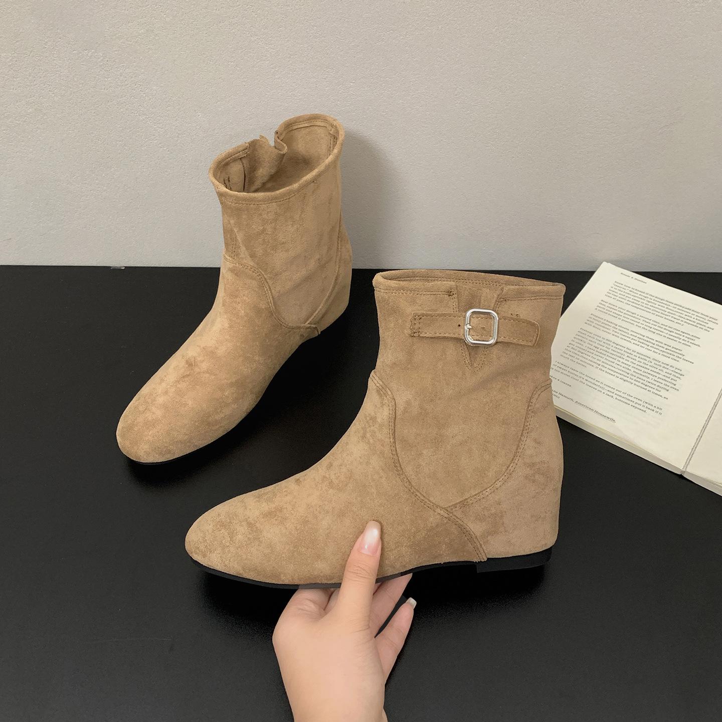 Khaki Maillard inner height-increasing flat boots children s 2025 new autumn versatile skirt thin Birkenstock short boots 40 хаки
Khaki Maillard inner height-increasing flat boots children s 2025 new autumn versatile skirt thin Birkenstock short boots 40 хаки