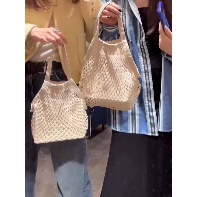 Бавовняна літня плетена сумка-тоут у стилі MUJI для жінок - Нішевий дизайн з ажурним сітчастим візерунком
Бавовняна літня плетена сумка-тоут у стилі MUJI для жінок - Нішевий дизайн з ажурним сітчастим візерунком