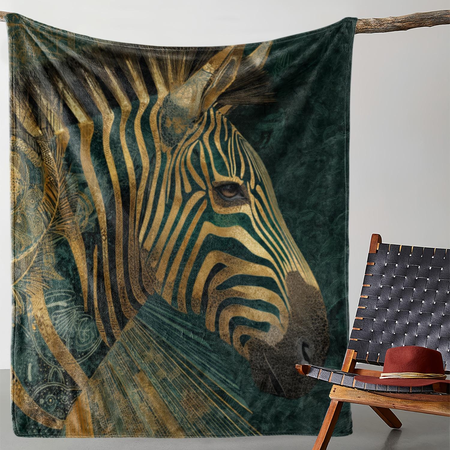 1pc Zeal Lily Luxury Flannel Blanket - Golden Zebra Art Print with Green Background, Soft Warm All-Season Throw for Bed, Sofa 75x90cm28x35in
1pc Zeal Lily Luxury Flannel Blanket - Golden Zebra Art Print with Green Background, Soft Warm All-Season Throw for Bed, Sofa 75x90cm28x35in