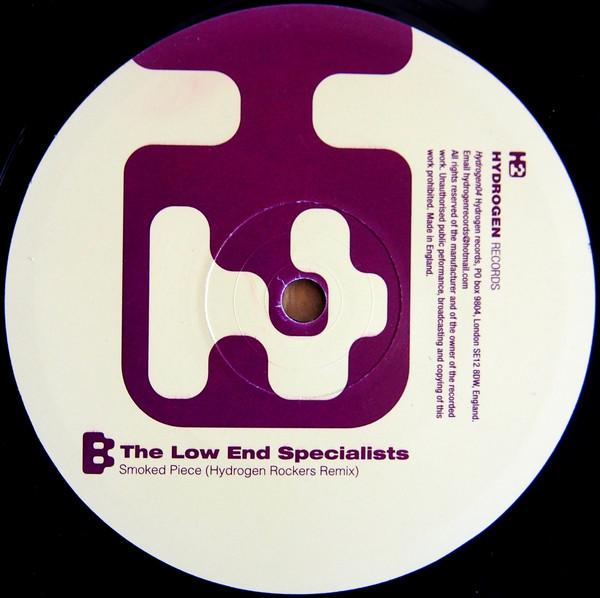 12inch Record LOW END SPECIALISTS - Smoked Piece HYDROGEN04 Hydrogen Record 2002 UK Dance & Electronica Used
12inch Record LOW END SPECIALISTS - Smoked Piece HYDROGEN04 Hydrogen Record 2002 UK Dance & Electronica Used