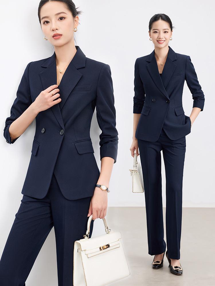 Women s Gray Professional Suit Set - Formal Autumn/Winter Commuter Wear for Interviews and Work. XXL
Women s Gray Professional Suit Set - Formal Autumn/Winter Commuter Wear for Interviews and Work. XXL