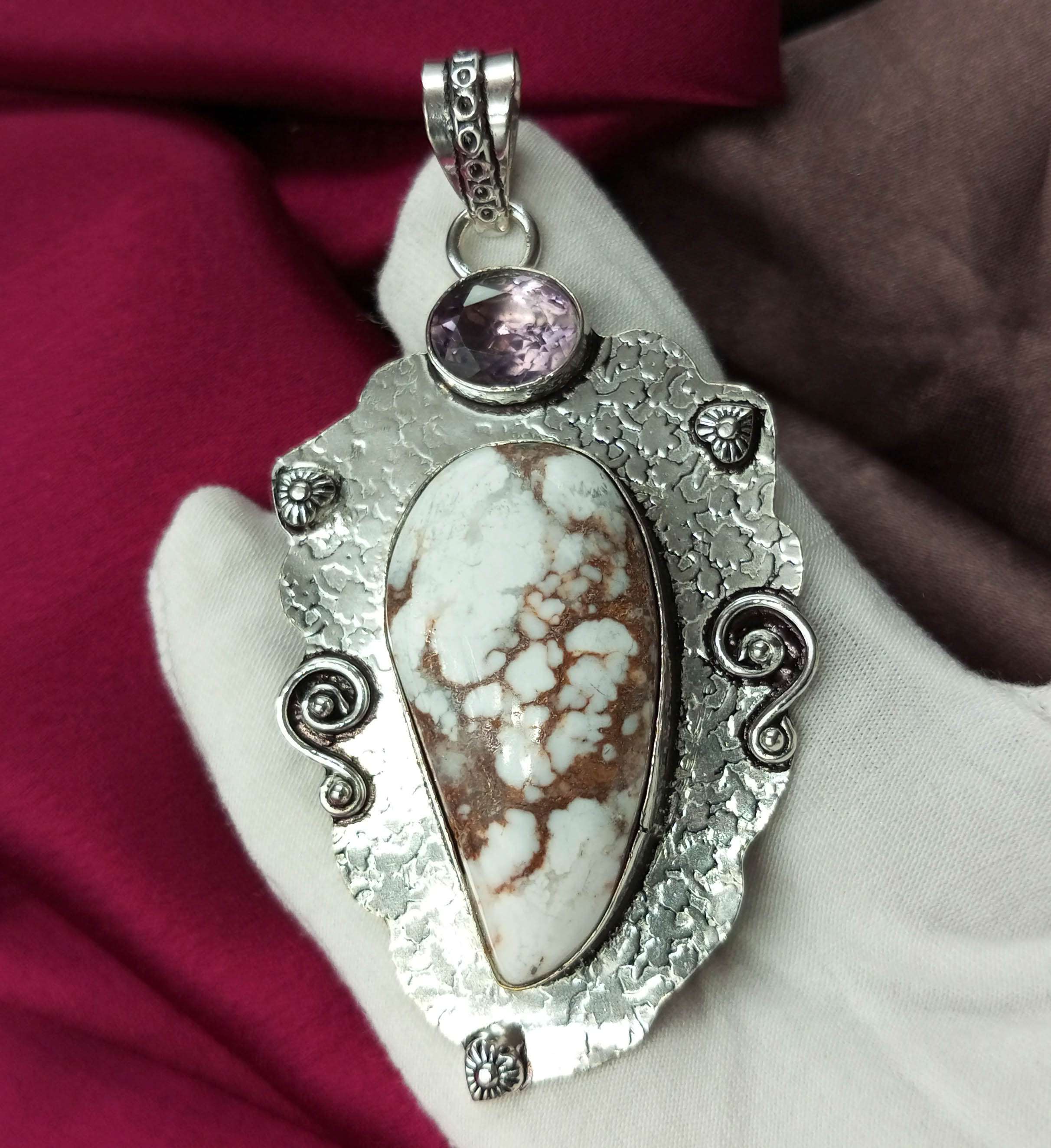 Драгоценный камень Horse Jasper Gemstone 925 Sterling Silver Plated 2 приблизительный кулон DEPE81
Драгоценный камень Horse Jasper Gemstone 925 Sterling Silver Plated 2 приблизительный кулон DEPE81